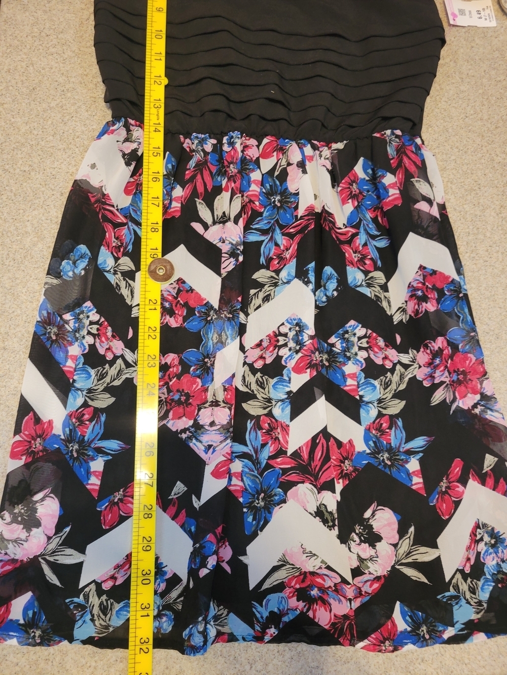 Lily Rose Black Bodice Floral Chevron Mini Dress Size Medium - Picture 10 of 10